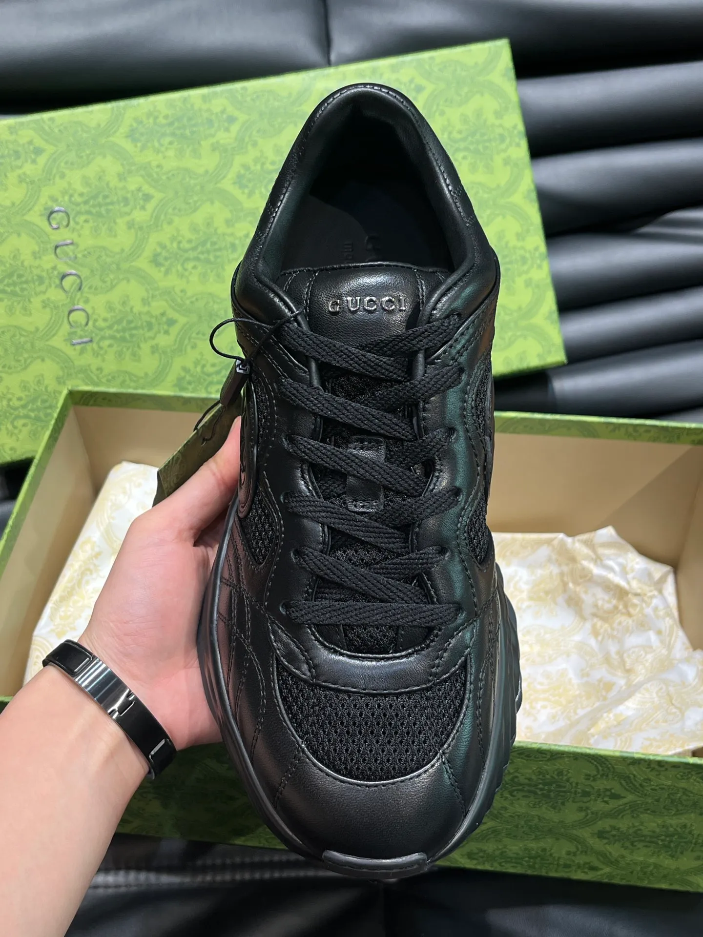 Men's Men's Shoes💰p760 "Gucc*" Ri Men's Men's Shoes💰p Men's Men's Shoes💰ple Series 2024ss👫Couple Style Casual Sports Shoes, buy the original and accurately reproduce it! Restore the quality of details, Gucci Ri men's shoes 💰p men's shoes 💰ple series sports shoes are made with innovative stitching technology to create a flowing texture like water. The leather design is paired with three-dimensional interlocking Double G leather patches and Gucci letter metal accessories, creating a free flowing texture of the entire shoe with a 3D effect. A classic and versatile piece that feels super comfortable on your feet! Female 35-40 Male 38-45